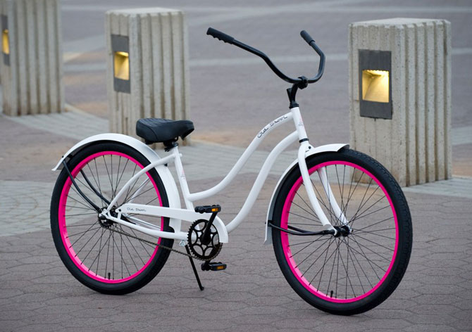 HBBC - Old Skool Women's Beach cruiser Bike - gloss White/Pink - 299$