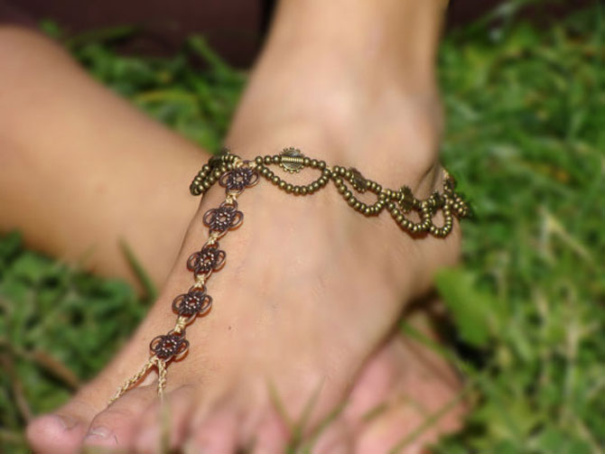Akashas Creations - tBarefoot Sandal Beige Anklet flower